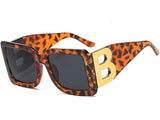 Oversized Retro Square Sunglasses with B-Logo Design
