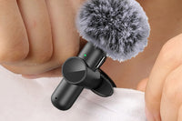 2-in-1 Wireless Plug-Play Lavalier Microphone for iPhone iPad