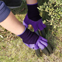 Pair of Gardening Gloves With Claws-Purple